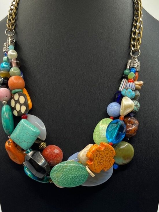 . Jewelry - Colorful Beaded Necklace Layered Triple Strand Glass Beads Southwest Western